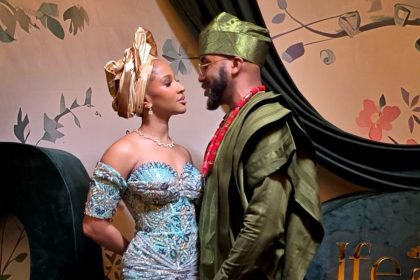 Watch the Romantic Moment Adesua Kissed Banky W at the #InSync25 Wedding
