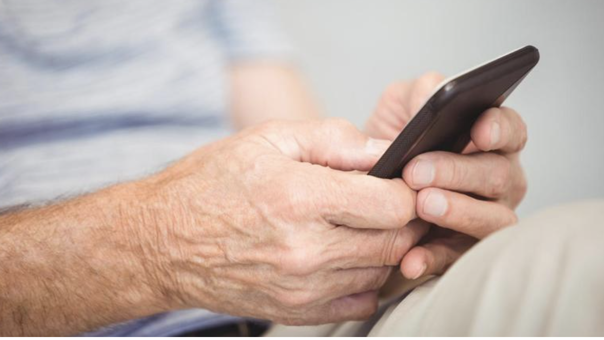 Navigating the Digital Maze: How Older Egyptians Tackle Misinformation