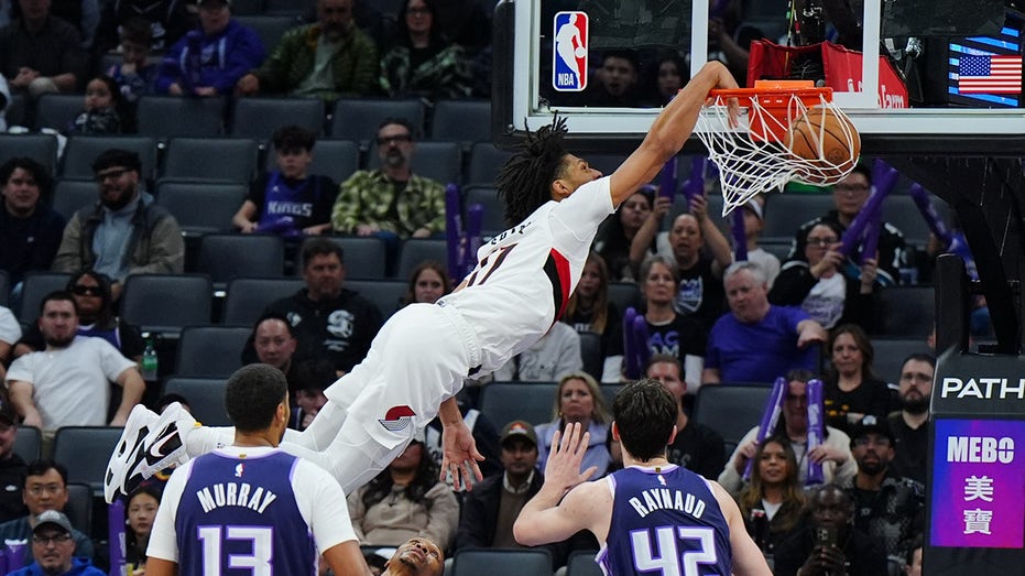 Trail Blazers’ Shaedon Sharpe wows NBA fans with posterizing dunk over Russell Westbrook