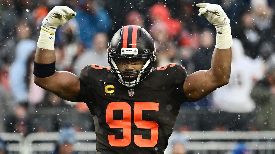 Myles Garrett’s former Browns teammate calls him ‘best pass rusher I’ve ever seen’ as he nears sack record