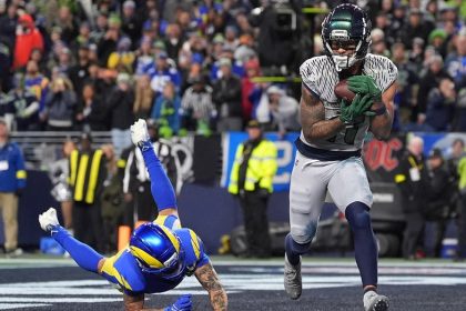 Seahawks’ wild 2-point conversion plays part in electric victory over NFC West rival