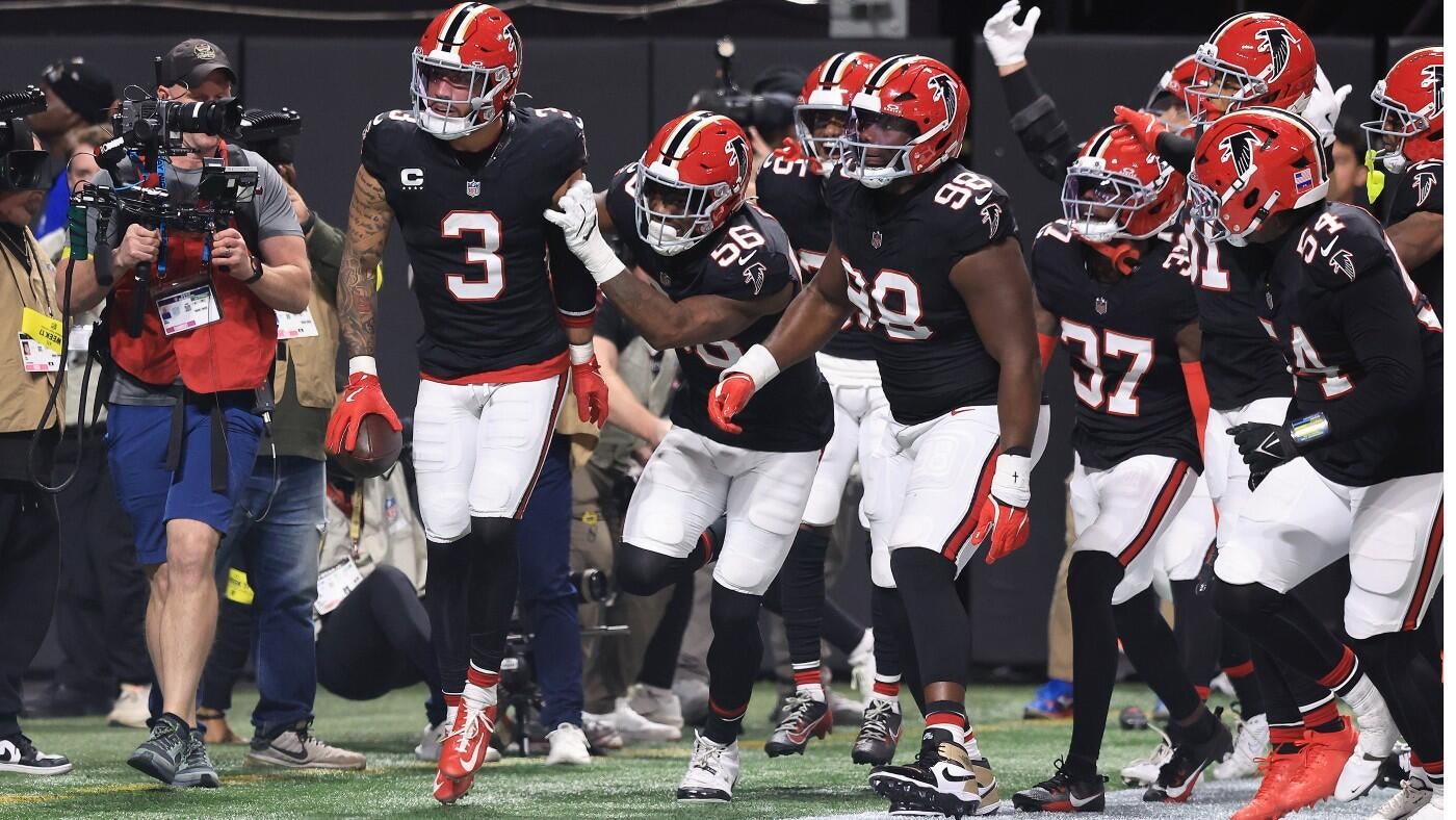 NFL Week 17 grades: Falcons earn ‘A-‘ for stunning Monday night win over Rams; Steelers get ‘D’ for choking