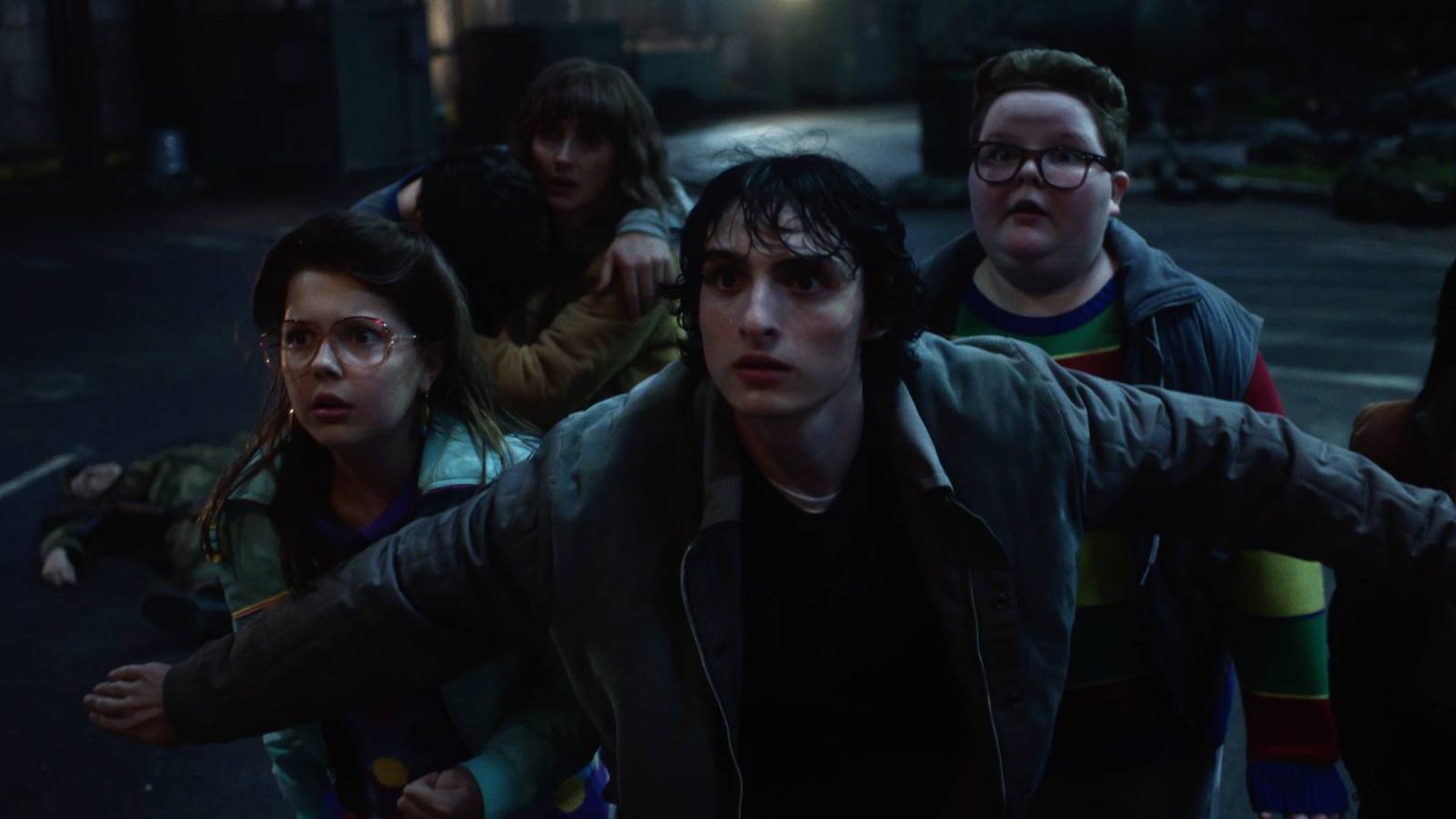 Stranger Things creator says turn off “garbage” settings