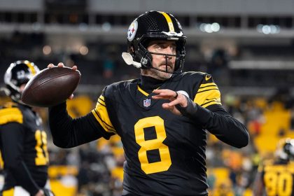 Steelers rally with 4 straight touchdown drives to dominate Dolphins, eliminate Miami from playoff contention