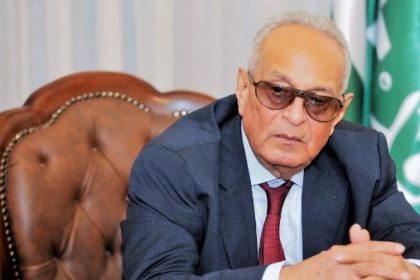 أبو شقة لـ صدى البلد: أنا تحت إرادة الوفديين في أي وقت