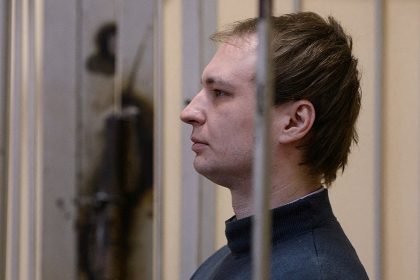 Russia ups jail sentence of US citizen to 10 years for beating prison staff