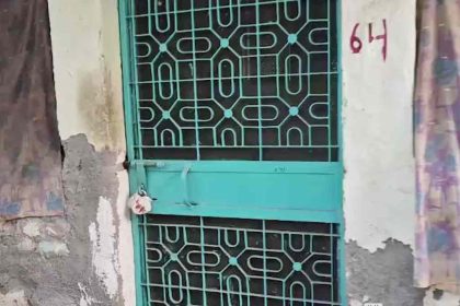 दिल्ली के ओखला में चलेगा UP सरकार का बुलडोजर! करीब 300 घर किए गए सील