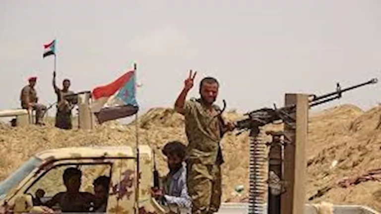 محافظ حضرموت يطالب قوات التحالف بتدمير التعزيزات القادمة للانتقالي