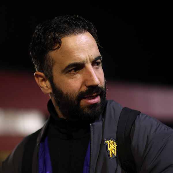 Team news for Leeds v United