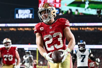 Christian McCaffrey shines vs former Panthers, leads 49ers to Monday night victory