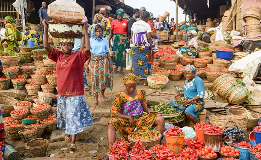 Lagos food prices decline except for onions, fish and a few essentials 
