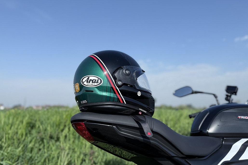 Arai Concept-XE Helmet Feature
