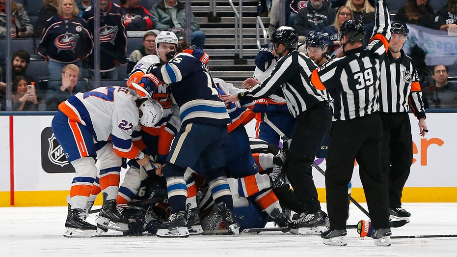 Islanders’ retaliation sparks mayhem during loss to Blue Jackets