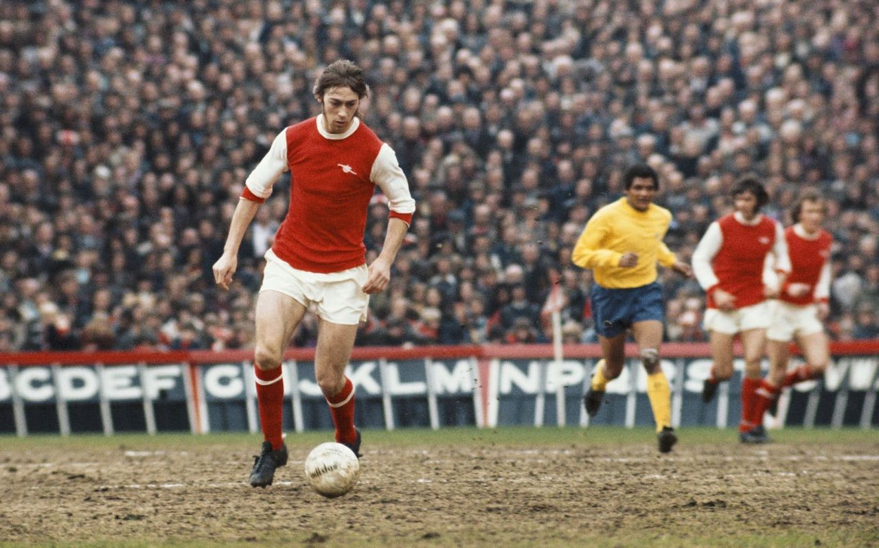 ‘I once saw an Arsenal player stub out his cigarette as he ran onto the field’ Ray Davies on his lifelong obsession with Arsenal, from the era of “boring, boring” era to the liquid football of Wenger