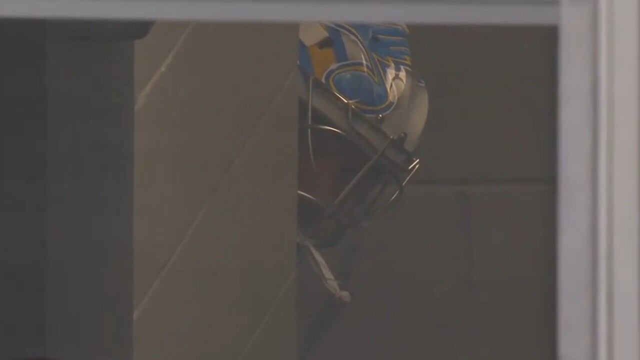 Blues’ Montgomery forced to ride Binnington in net when Hofer goes missing