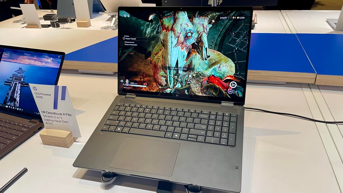 This HP laptop just set a new record for battery life at CES 2026