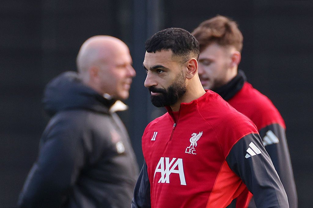 Liverpool linked with controversial ex-Manchester United forward as pricey Mohamed Salah replacement: report