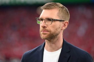 Per Mertesacker leaves his role at Arsenal