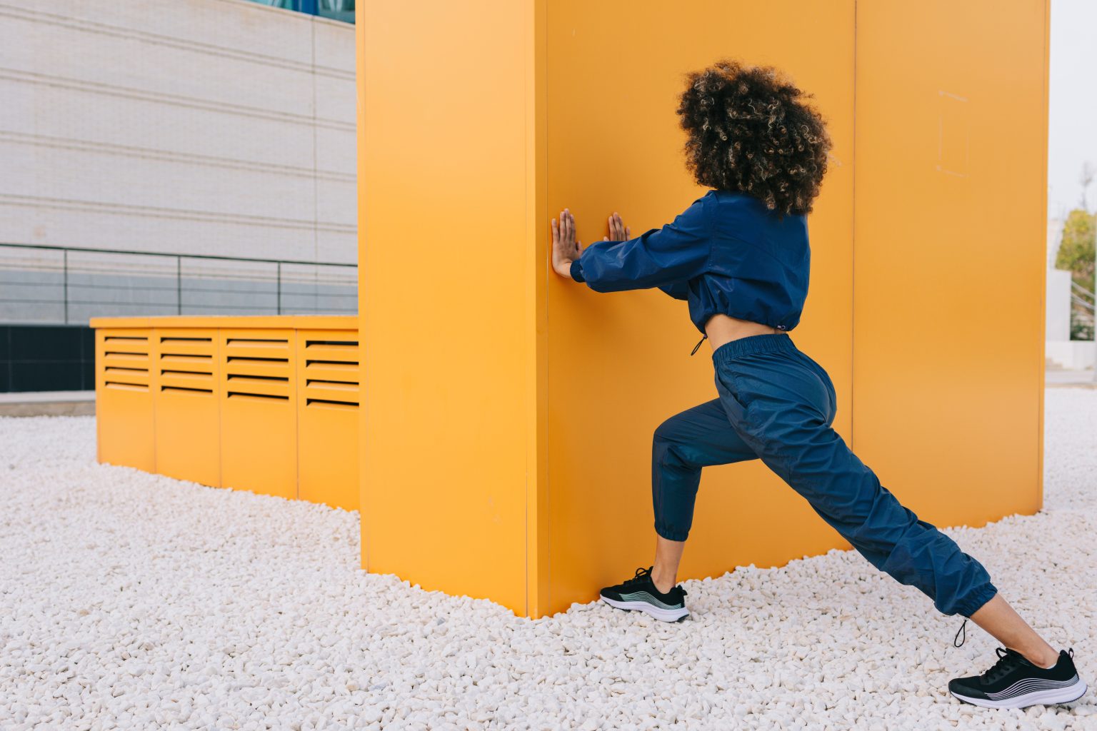 The Best Weekly Workout Plan: Here’s How Often to Strength Train, Do Cardio, and Rest