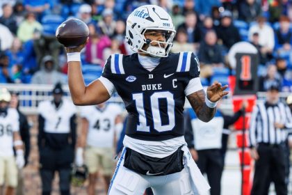 Duke sues QB Mensah, tries to prevent transfer
