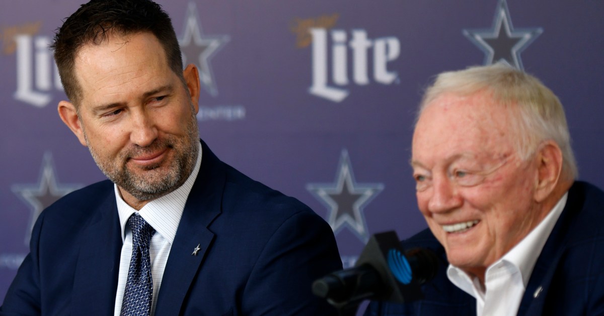 Cowboys, Jerry Jones have one advantage in a competitive defensive coordinator search