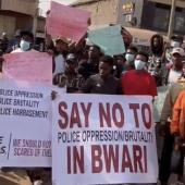 BREAKING: Youths Protest In FCT’s Bwari Over Alleged Police Shooting, Tear Gas Attack That Left Man Blind, Demand DPO’s Removal