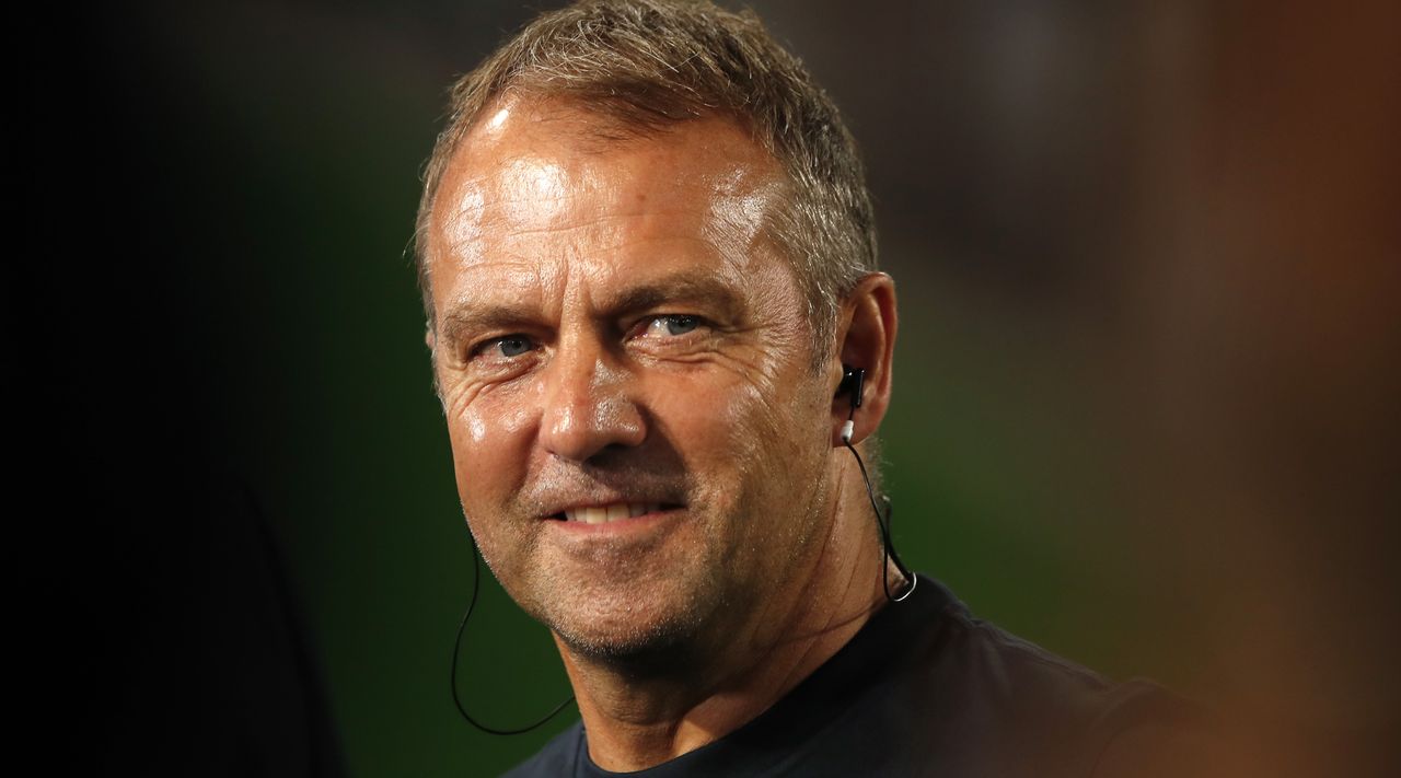 Manchester City legend open to Barcelona move: report