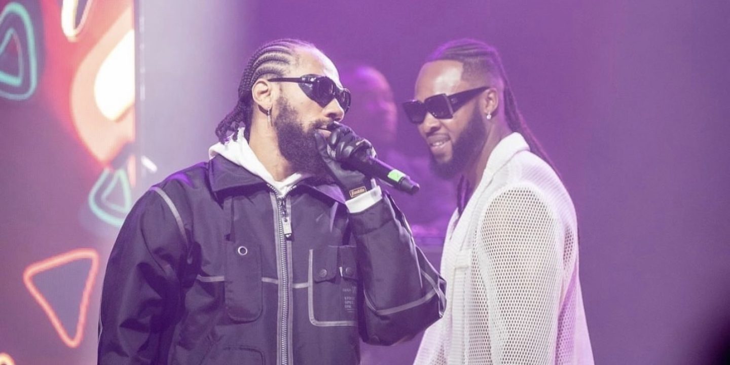 Uzo Ano Lyrics by Phyno & Flavour