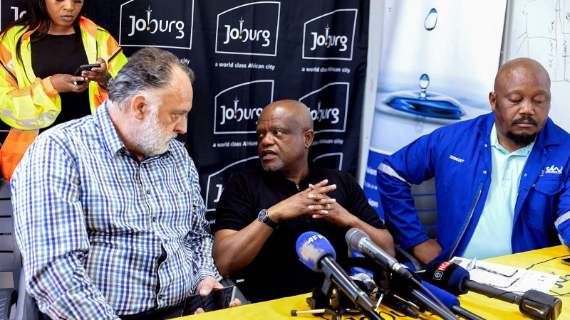 OUR CITY NEWS: Desperate for dignity: Joburg man explains angry ‘smell me’ encounter with mayor over water crisis