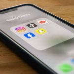 Britain asks parents: Should social media be banned for under-16s?