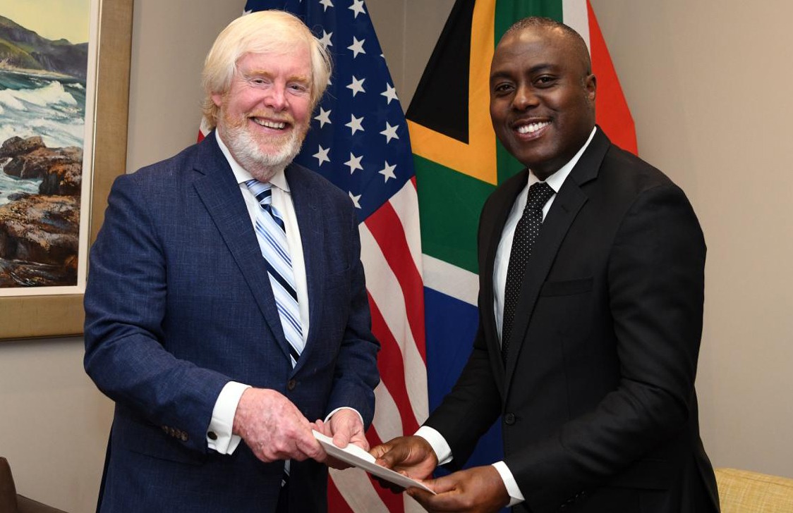 THE WEEKEND WRAP: A paralysed ANC, tips for Bozell and the IEC’s fight against AI