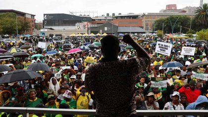 New oppressor walks together with the poor