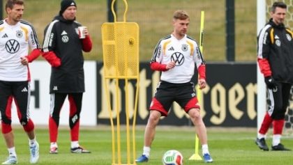 Germany bank on team spirit to end World Cup woes