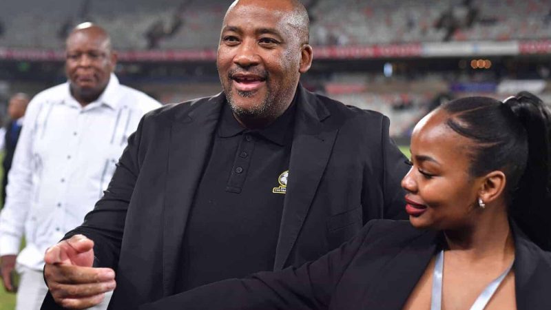 In case you missed it: Bus from Zimbabwe intercepted | 7 killed in M17 head-on crash | McKenzie on superfans’ trips