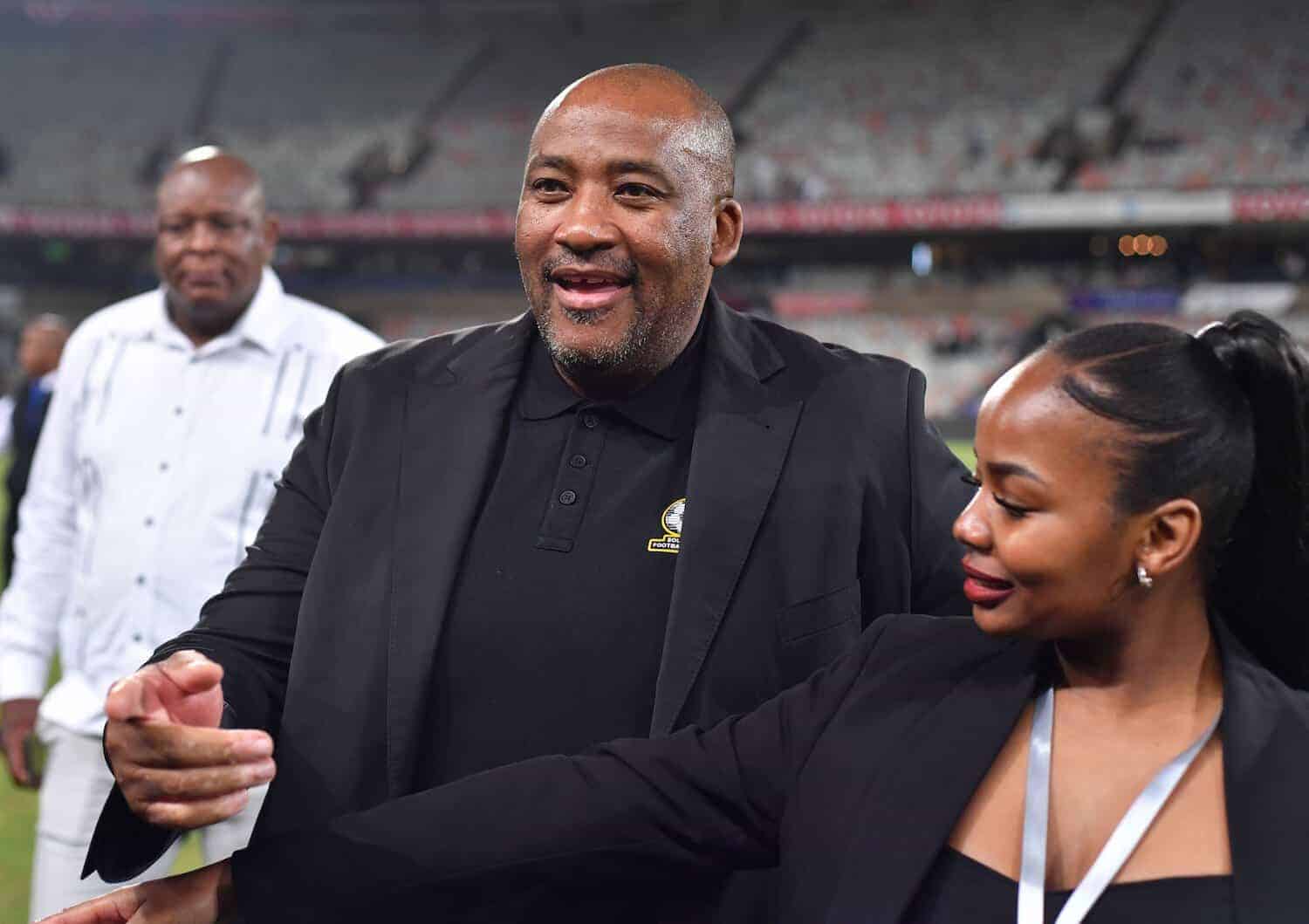 In case you missed it: Bus from Zimbabwe intercepted | 7 killed in M17 head-on crash | McKenzie on superfans’ trips