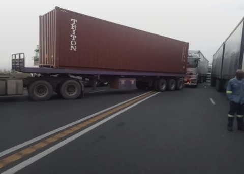 Traffic gridlock on N3 as truckers stage protest in Harrismith