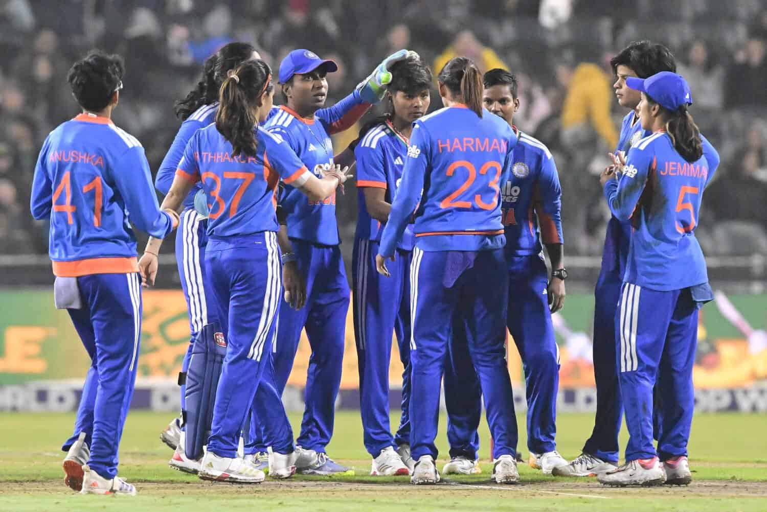 India hit back against Proteas women